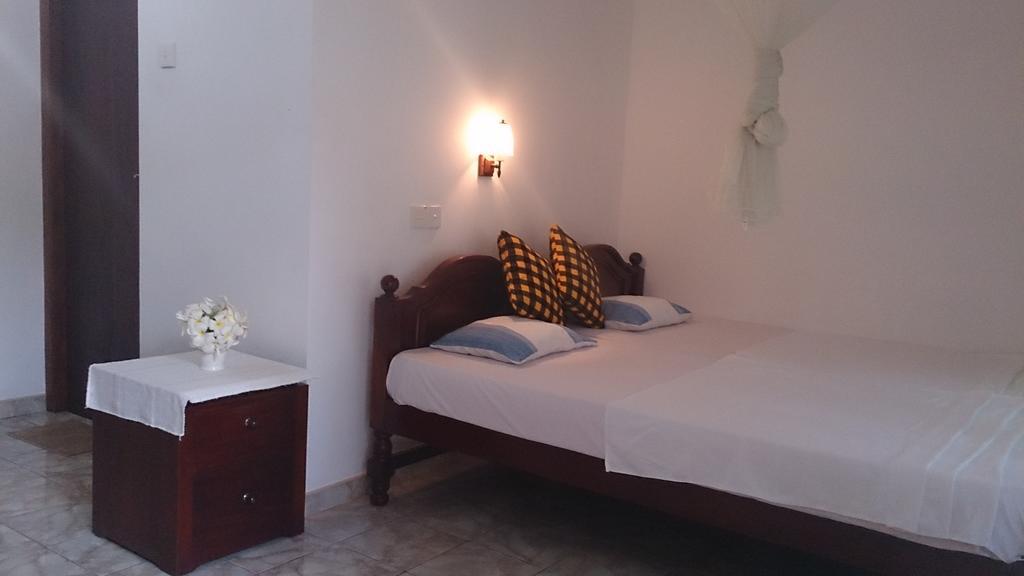 Welcome Family Guest House. Bentota Quarto foto